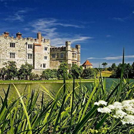 Leeds Castle Maiden'S Tower Bed and Breakfast Μέιντστοουν Εξωτερικό φωτογραφία