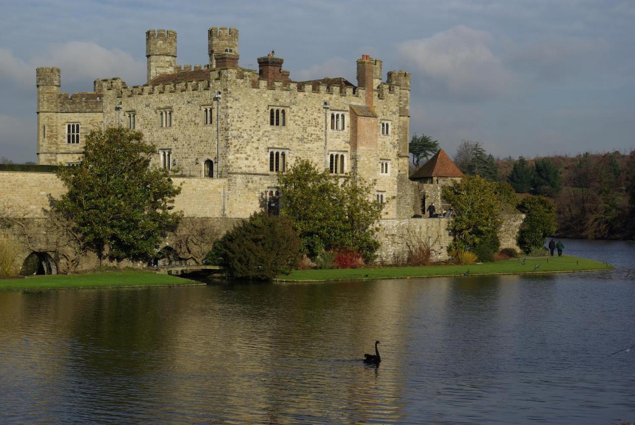Leeds Castle Maiden'S Tower Bed and Breakfast Μέιντστοουν Εξωτερικό φωτογραφία